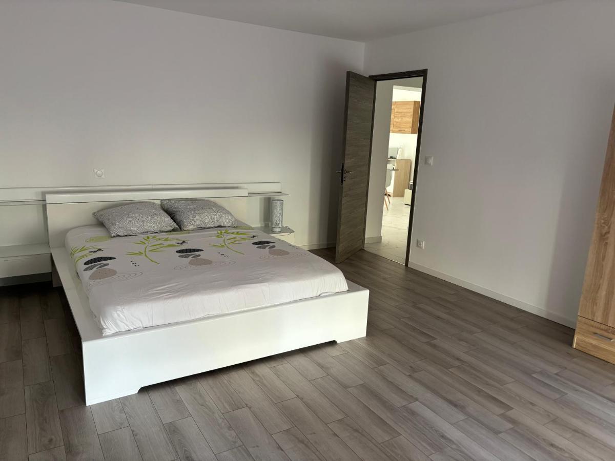 Lg1 Appartement Saint-Dizier Buitenkant foto
