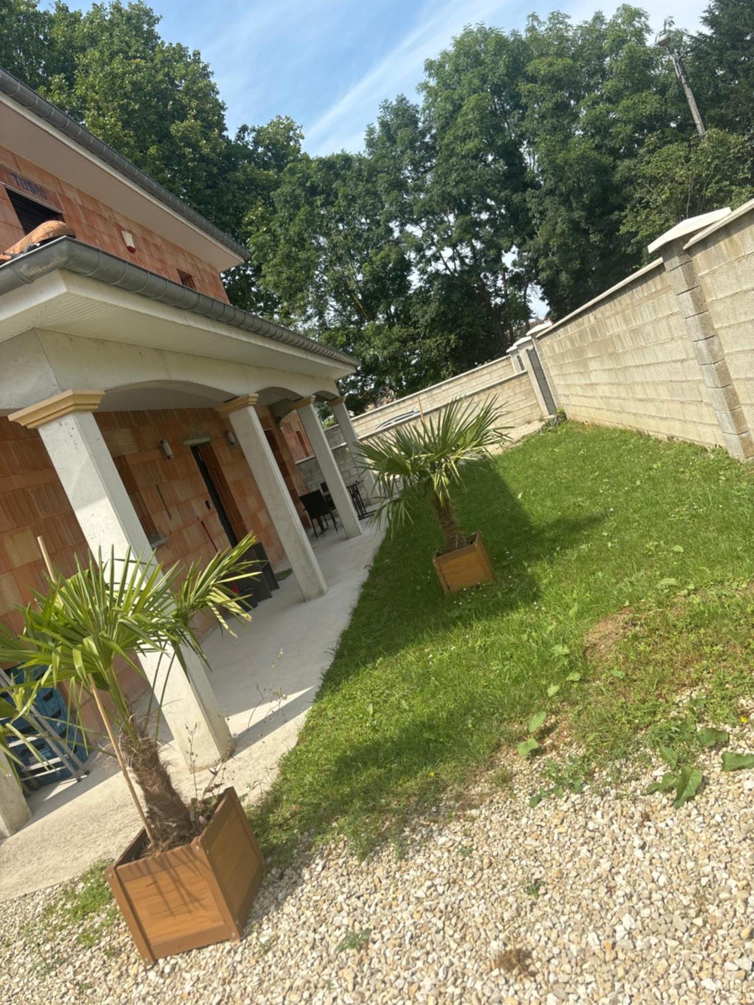 Lg1 Appartement Saint-Dizier Buitenkant foto